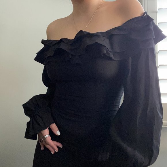 SOLD & Other Stories Ruffle Off Shoulder Midi Mermaid Dress - Picture 4 of 8